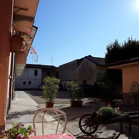 Guest house La Corte Del Poeta 2*