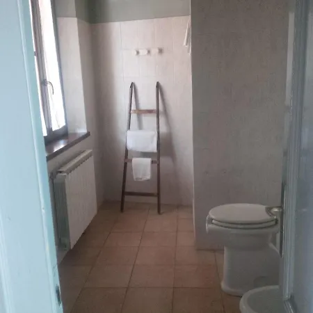La Corte Del Poeta Guest house Buscate
