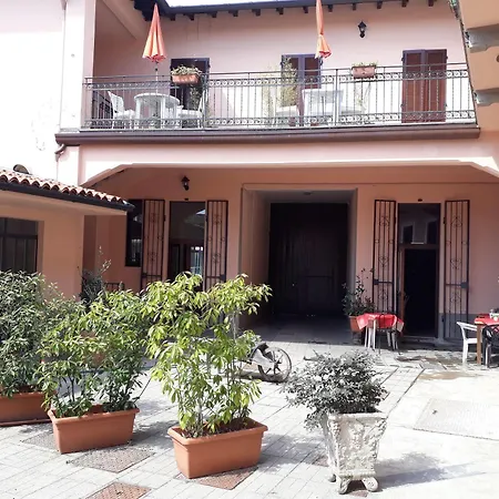 La Corte Del Poeta Guest house 2*