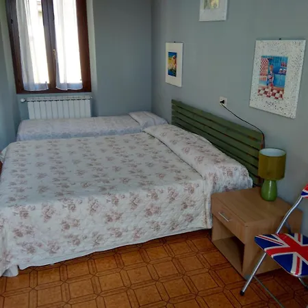 La Corte Del Poeta Guest house 2*