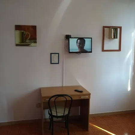 Guest house La Corte Del Poeta 2*